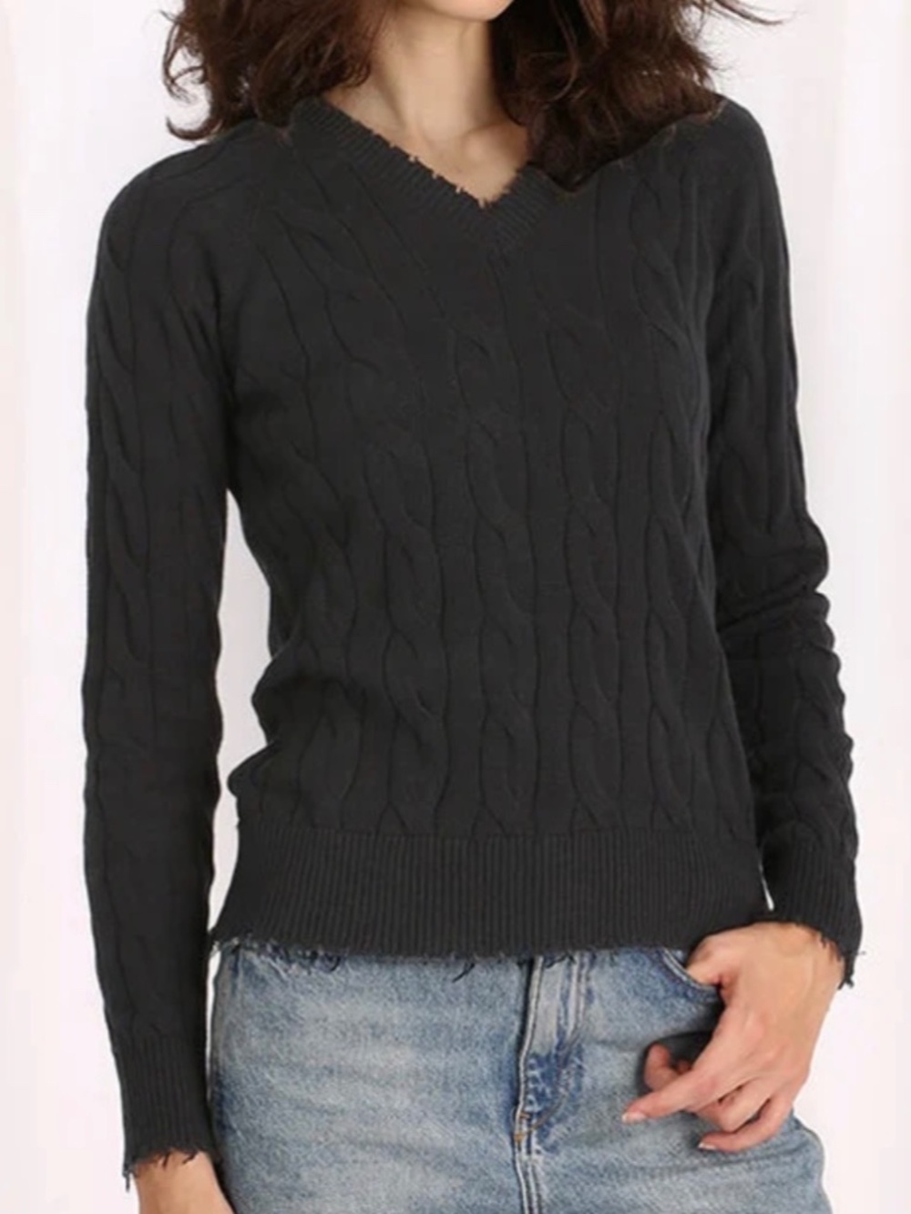 Minnie Rose - Sz Med, washed black frayed Cable Vneck cotton sweater